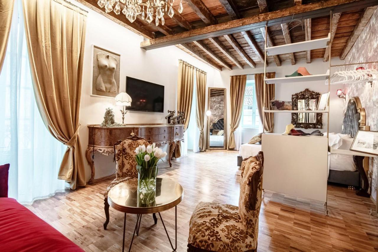 Aurum - Como Luxury Suites エクステリア 写真