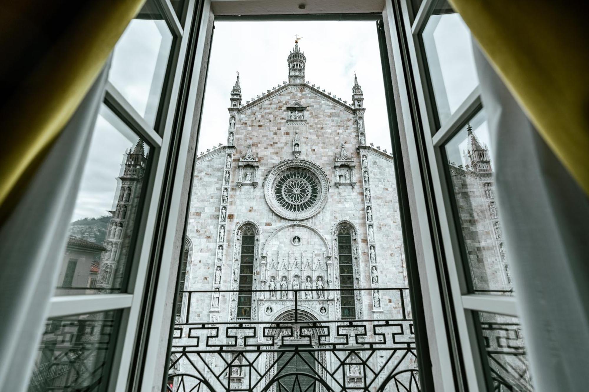 Aurum - Como Luxury Suites エクステリア 写真